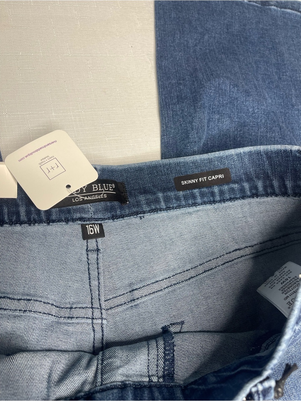 Judy Blue Medium Wash Skinny Fit Capri High Waist Jeans (16W) NWT - Picture 6 of 9